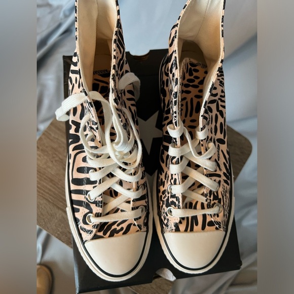 Converse Women's Animal Print High-Top Sneakers - Picture 2 of 8